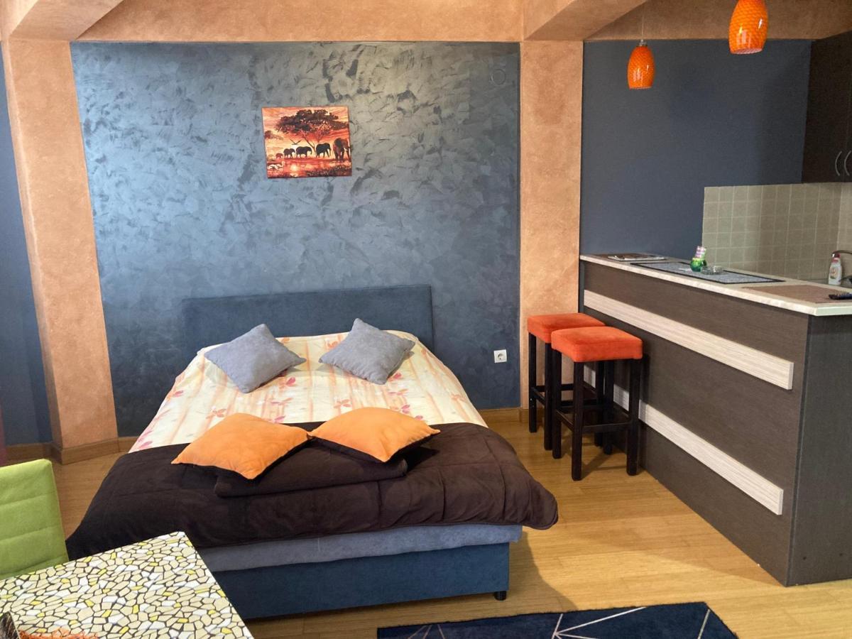 Apartman Aischa Nova Varos Bagian luar foto