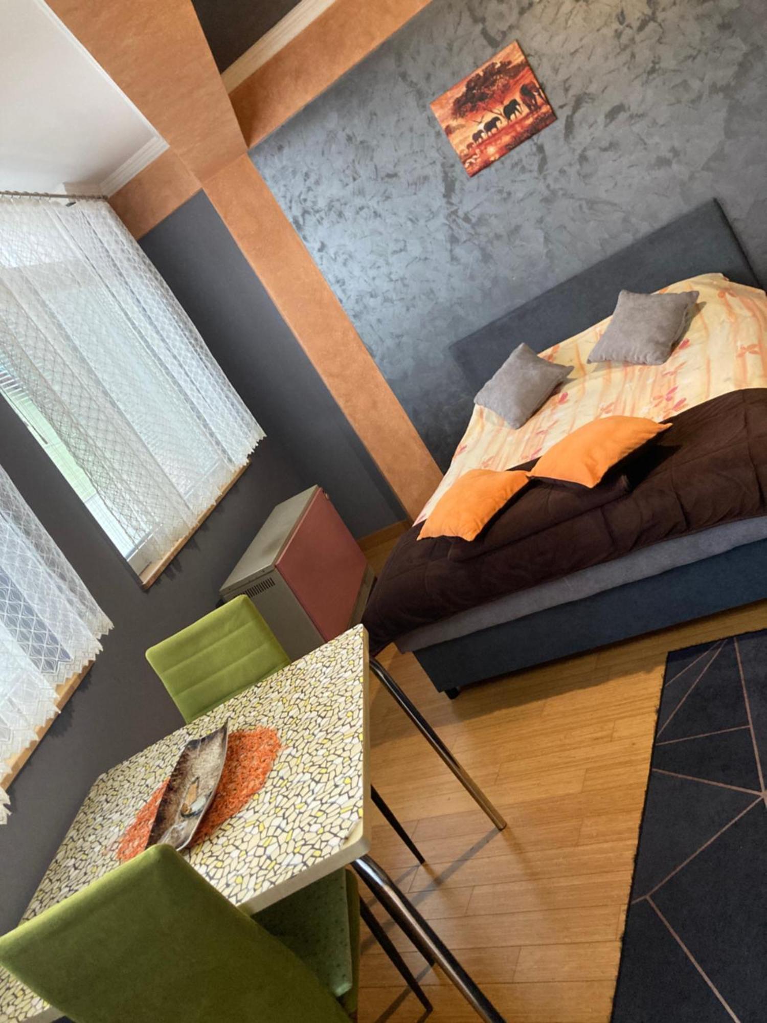 Apartman Aischa Nova Varos Bagian luar foto